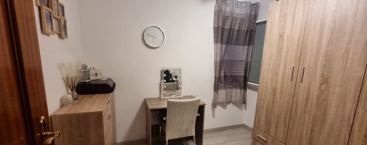 4 sovrum Takvåning till salu i Estepona med garage - 449 000 € (Ref: 9398768)