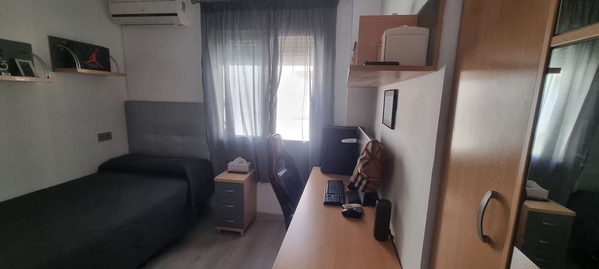 4 sovrum Takvåning till salu i Estepona med garage - 449 000 € (Ref: 9398768)