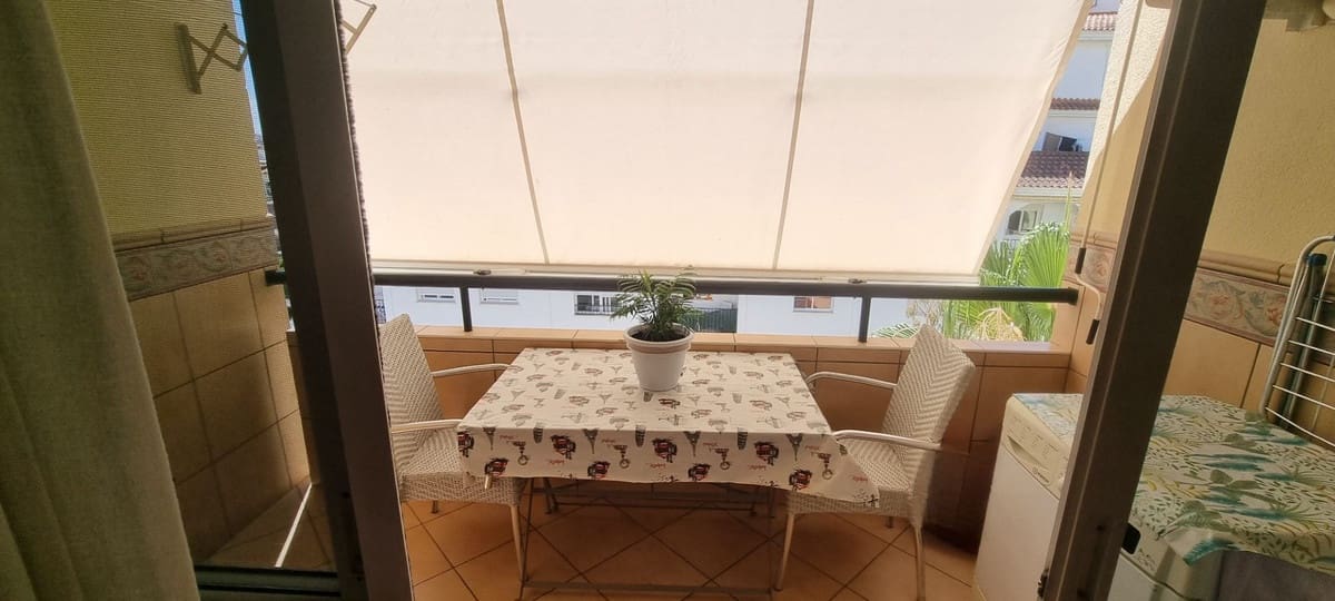 4 sypialnia Penthouse na sprzedaż w Estepona z garażem - 449 000 € (Ref: 9398768)