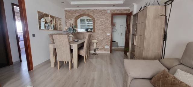 4 sypialnia Penthouse na sprzedaż w Estepona z garażem - 449 000 € (Ref: 9398768)