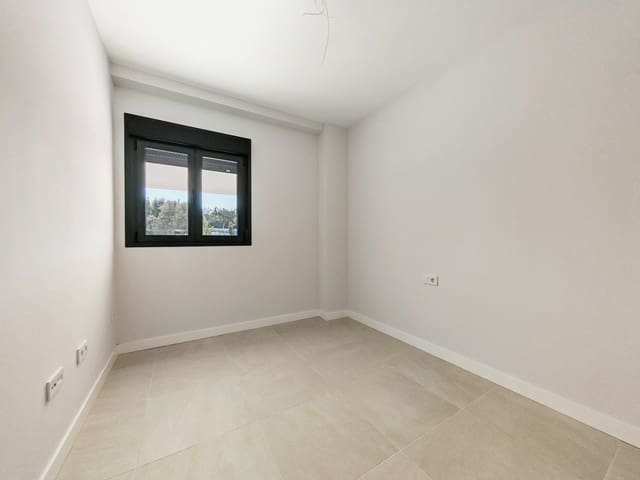 2 Zimmer Apartment zu verkaufen in Estepona mit Pool Garage - 445.000 € (Ref: 9411232)