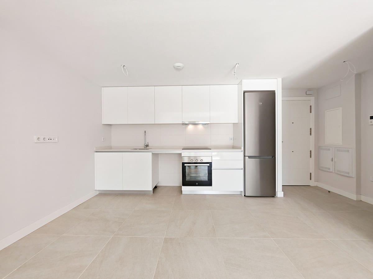 2 Zimmer Apartment zu verkaufen in Estepona mit Pool Garage - 445.000 € (Ref: 9411232)