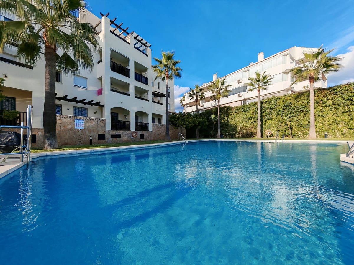 2 slaapkamer Appartement te koop in Benalmadena met zwembad garage - € 335.000 (Ref: 9411323)