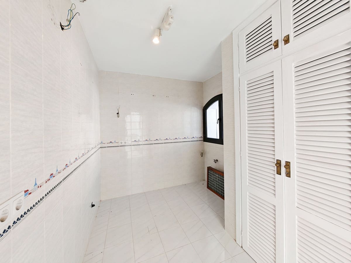 2 bedroom Townhouse for sale in Cabopino with pool - € 750,000 (Ref: 9422381)