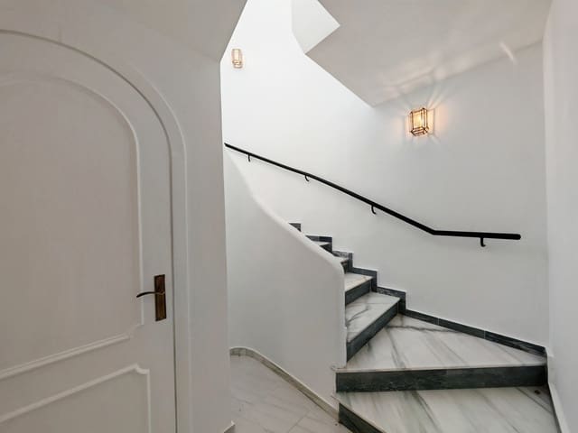 2 slaapkamer Huis te koop in Cabopino, Marbella met zwembad - € 750.000 (Ref: 9422381)