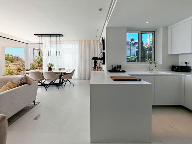 3 chambre Appartement à vendre à Ojen avec piscine garage - 1 395 000 € (Ref: 9427469)