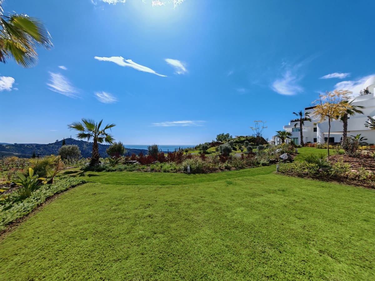 3 sypialnia Apartament na sprzedaż w Ojen z basenem garażem - 1 395 000 € (Ref: 9427469)