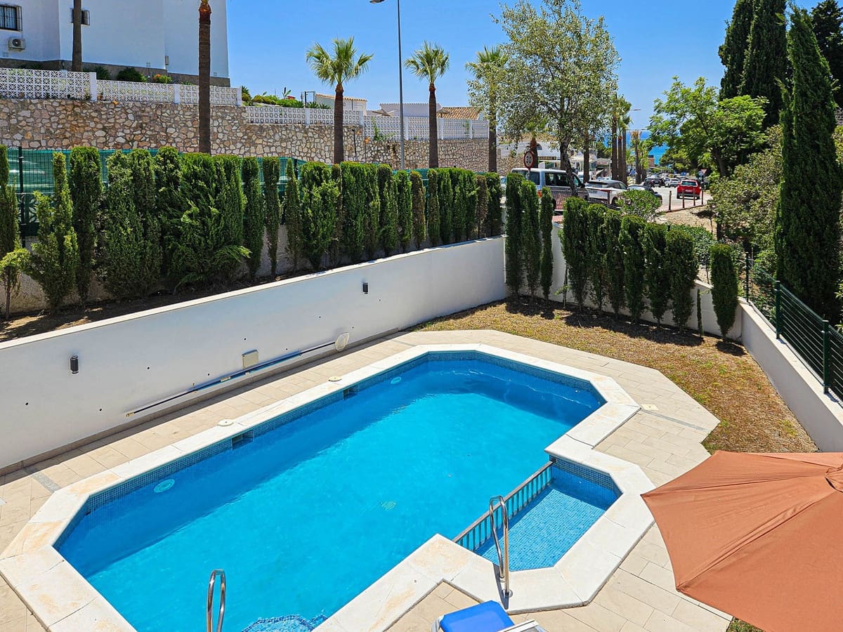 Chalet de 4 habitaciones en Riviera del Sol en venta con piscina garaje - 1.100.000 € (Ref: 9431253)