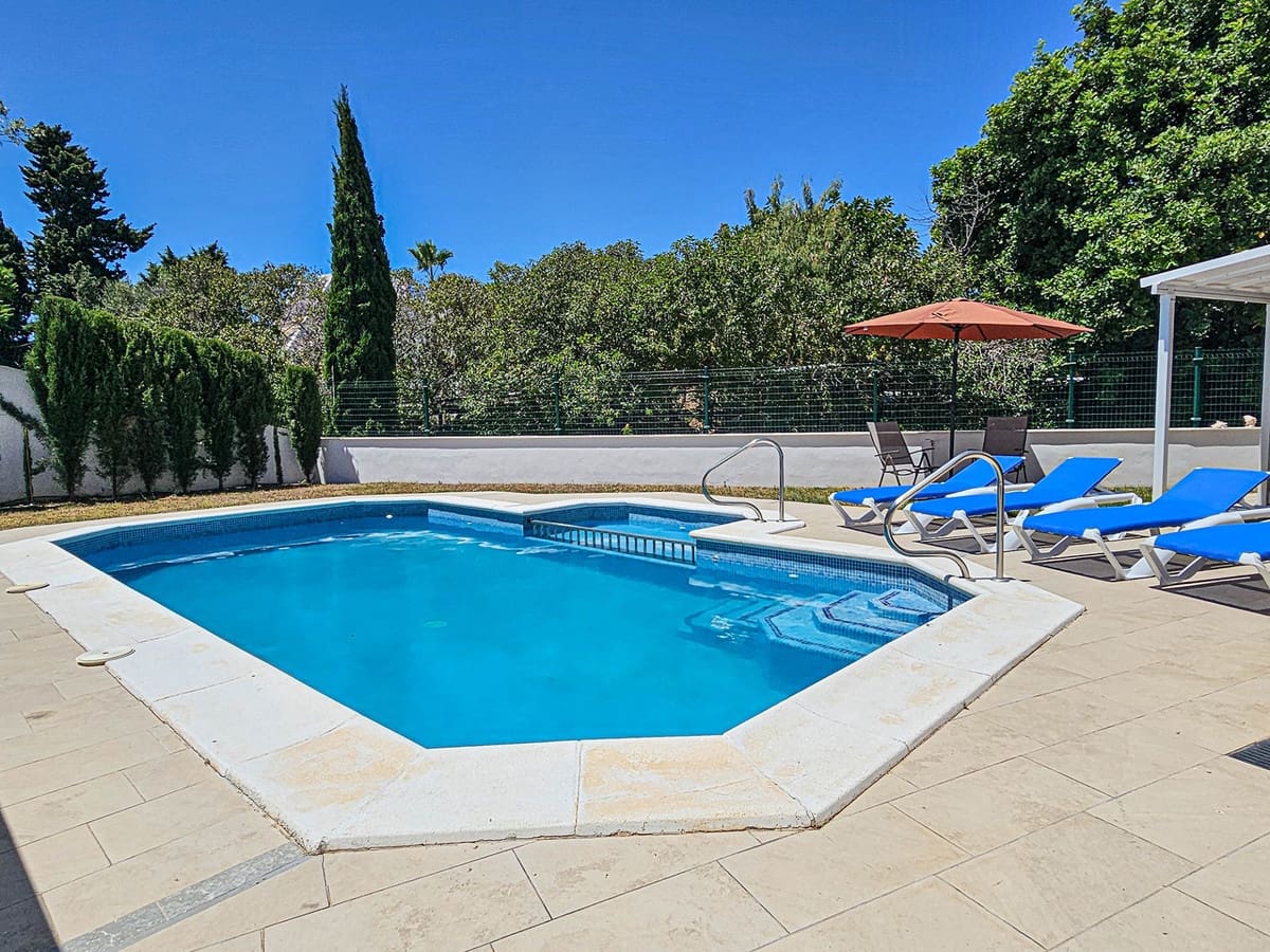 Chalet de 4 habitaciones en Riviera del Sol en venta con piscina garaje - 1.100.000 € (Ref: 9431253)