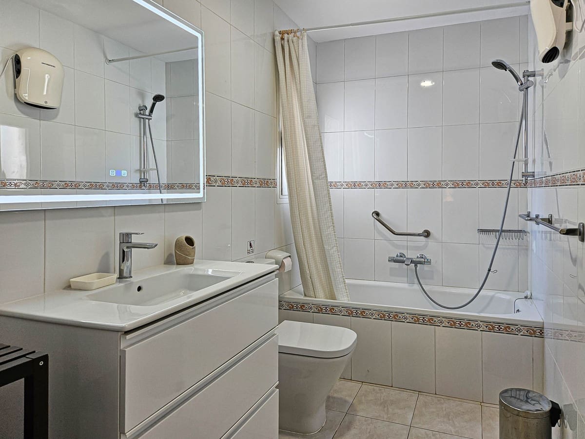 4 bedroom Villa for sale in Riviera del Sol with pool garage - € 1,100,000 (Ref: 9431253)