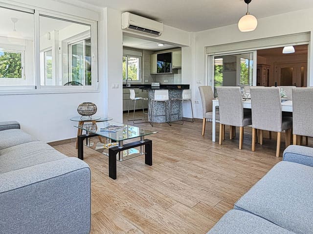 4 chambre Villa/Maison à vendre à Riviera del Sol, Mijas avec piscine garage - 1 100 000 € (Ref: 9431253)