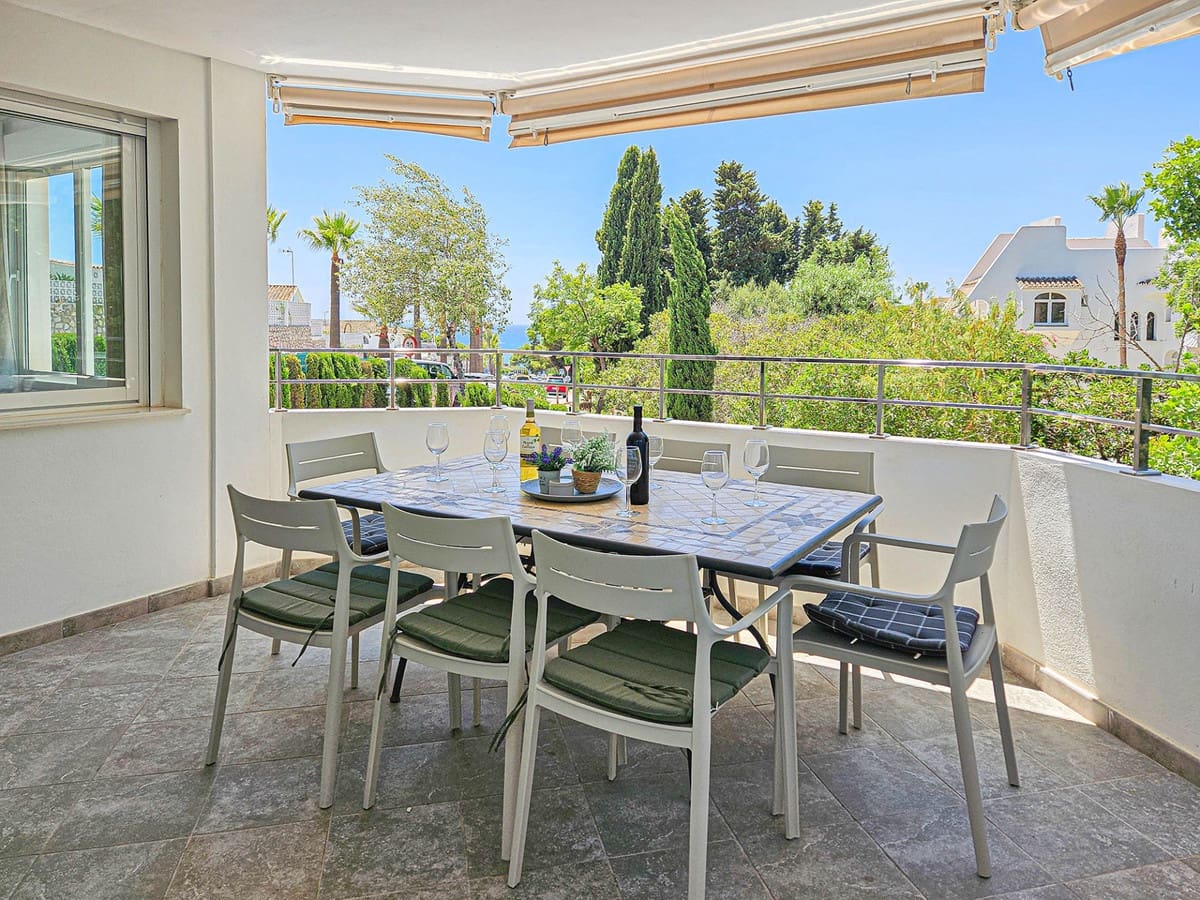 4 slaapkamer Villa te koop in Riviera del Sol met zwembad garage - € 1.100.000 (Ref: 9431253)
