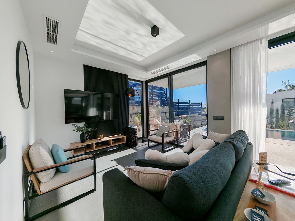 4 soverom Villa til salgs i Estepona med svømmebasseng garasje - € 1 300 000 (Ref: 9444034)