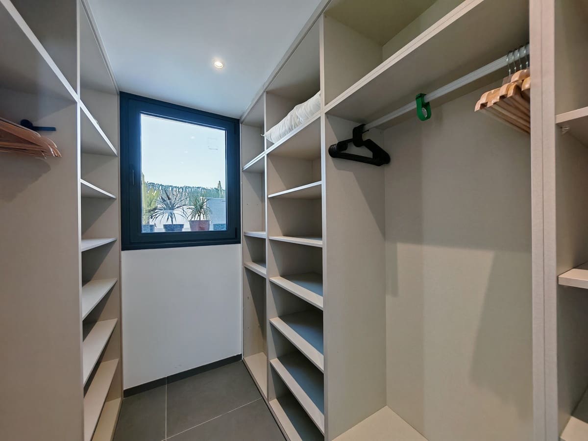 4 soverom Villa til salgs i Estepona med svømmebasseng garasje - € 1 300 000 (Ref: 9444034)