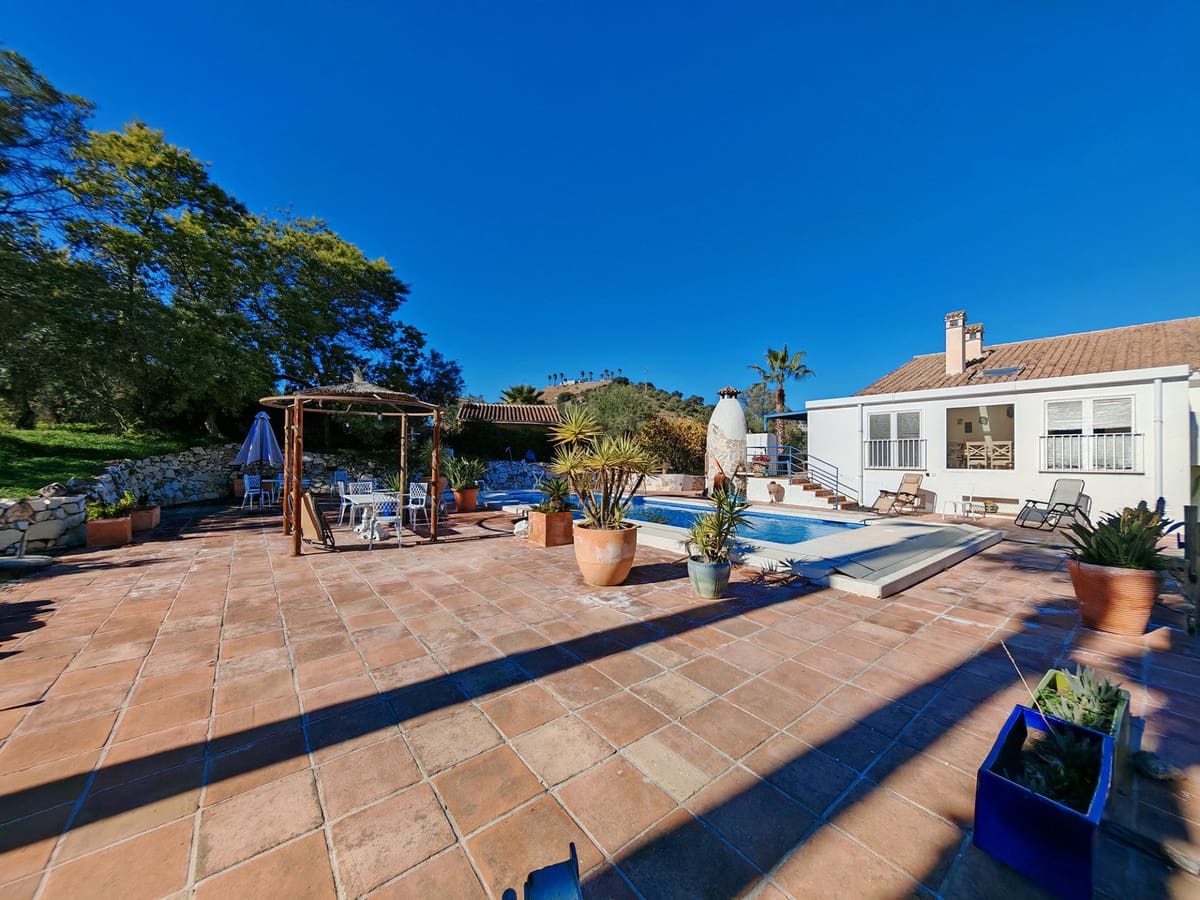 4 Zimmer Finca/Landgut zu verkaufen in Coin mit Pool Garage - 2.800.000 € (Ref: 9462040)