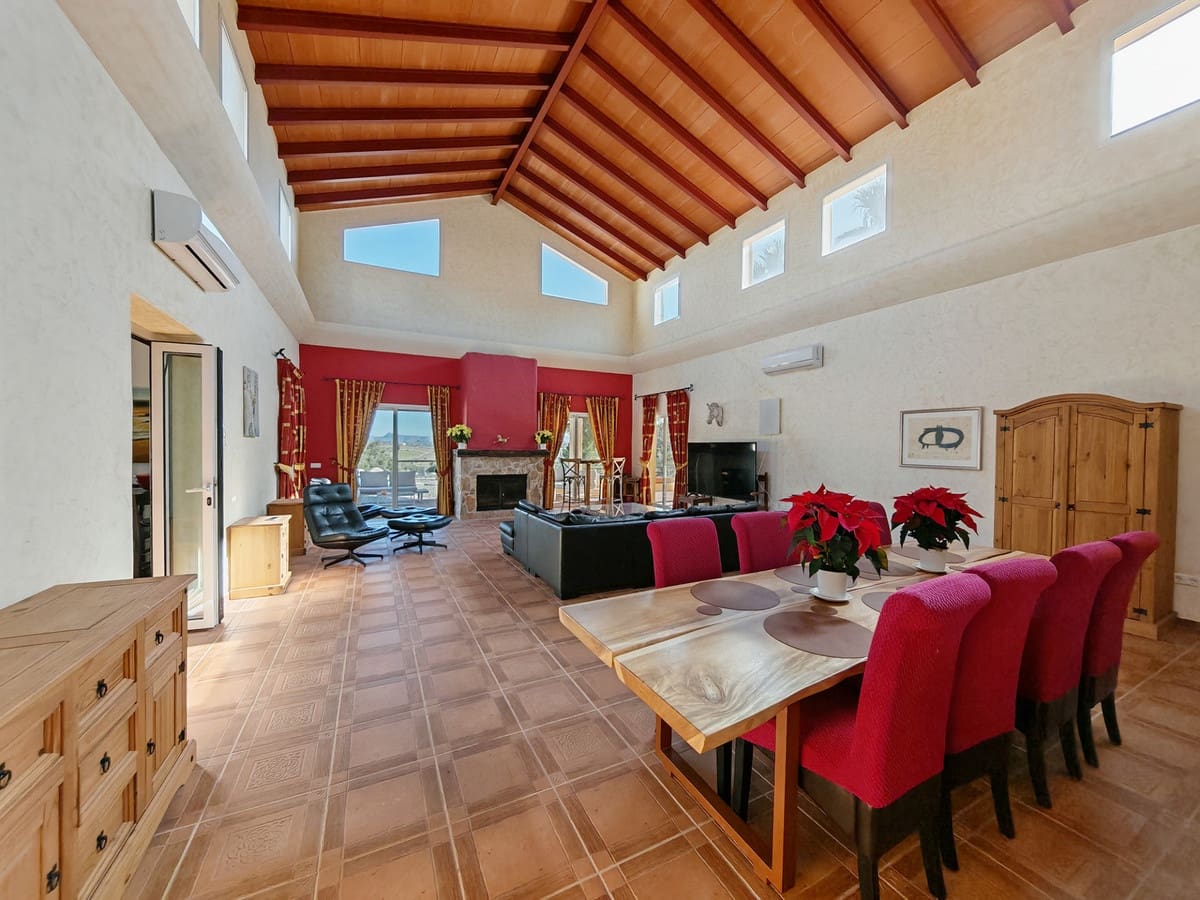 4 Zimmer Finca/Landgut zu verkaufen in Coin mit Pool Garage - 2.800.000 € (Ref: 9462040)