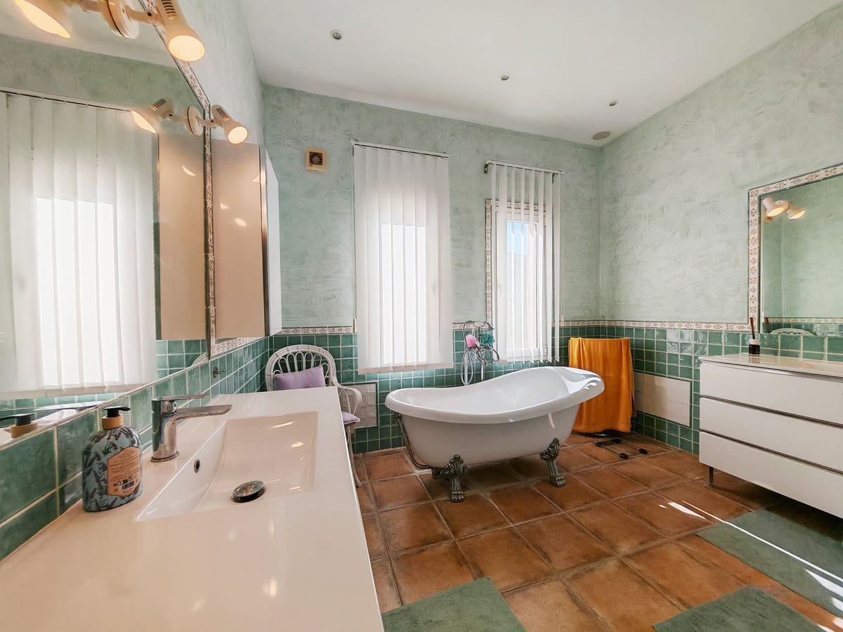 4 Zimmer Finca/Landgut zu verkaufen in Coin mit Pool Garage - 2.800.000 € (Ref: 9462040)