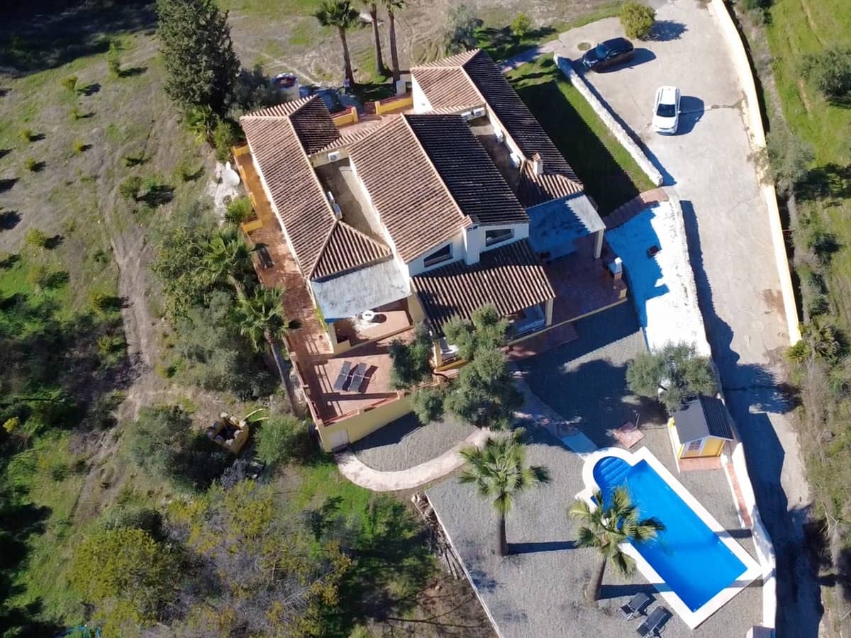 12 bedroom Finca/Country House for sale in Coin with pool garage - € 2,800,000 (Ref: 9462040)