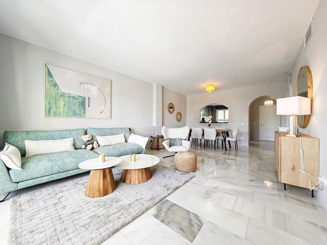 2 chambre Appartement à vendre à Cabopino, Marbella avec piscine garage - 695 000 € (Ref: 9502665)