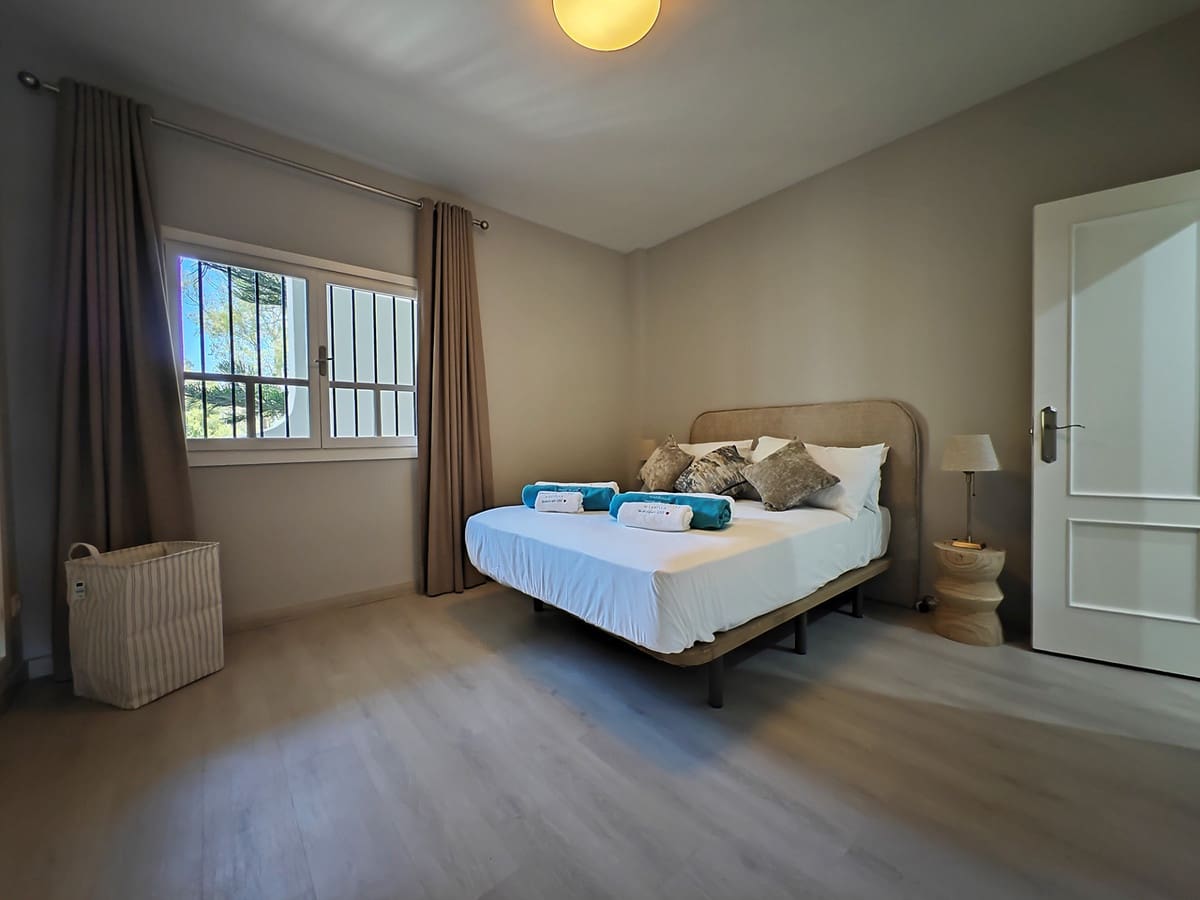 2 chambre Appartement à vendre à Cabopino avec piscine garage - 695 000 € (Ref: 9502665)