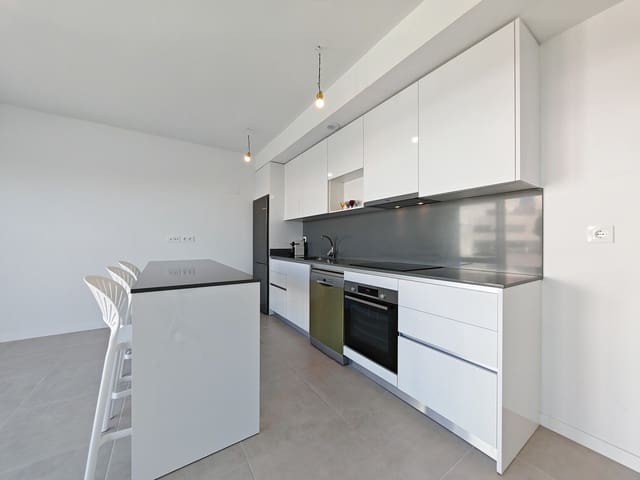 2 sovrum Lägenhet till salu i Cancelada, Estepona med pool garage - 490 000 € (Ref: 9502666)