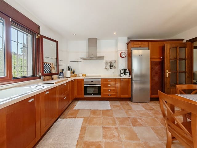 5 sypialnia Willa na sprzedaż w Mijas Golf, Mijas z basenem garażem - 1 125 000 € (Ref: 9502668)