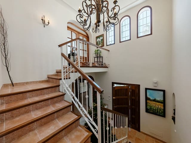 5 slaapkamer Villa te koop in Mijas Golf, Mijas met zwembad garage - € 1.125.000 (Ref: 9502668)