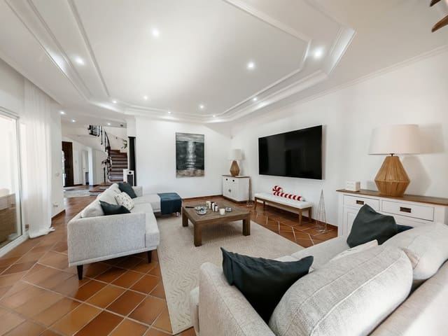 5 slaapkamer Villa te koop in Las Chapas, Marbella met zwembad garage - € 2.350.000 (Ref: 9502669)