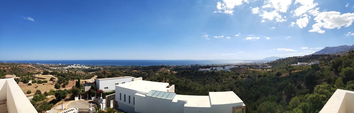 5 slaapkamer Villa te koop in Los Monteros met zwembad garage - € 2.950.000 (Ref: 9503032)