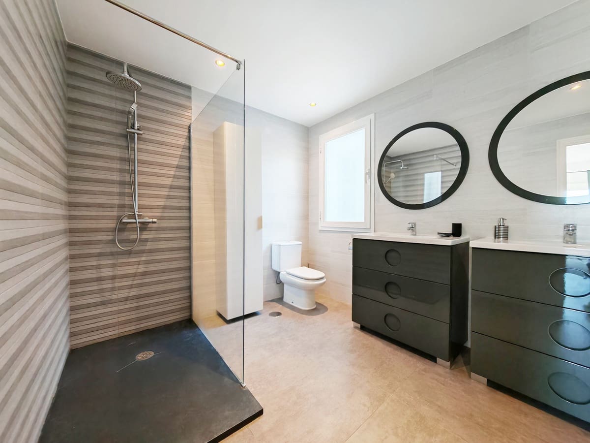 2 bedroom Apartment for rent in La Mairena with pool - € 1,900 (Ref: 9503242)