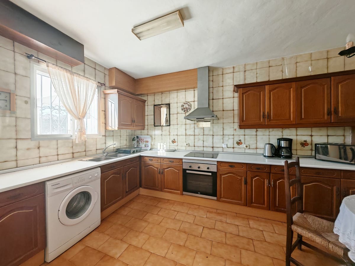 Restaurant/Bar til salgs i Mijas med svømmebasseng garasje - € 1 495 000 (Ref: 9504242)