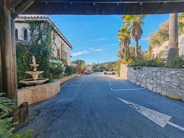 Restaurant/Bar til salgs i Mijas med svømmebasseng garasje - € 1 495 000 (Ref: 9504242)