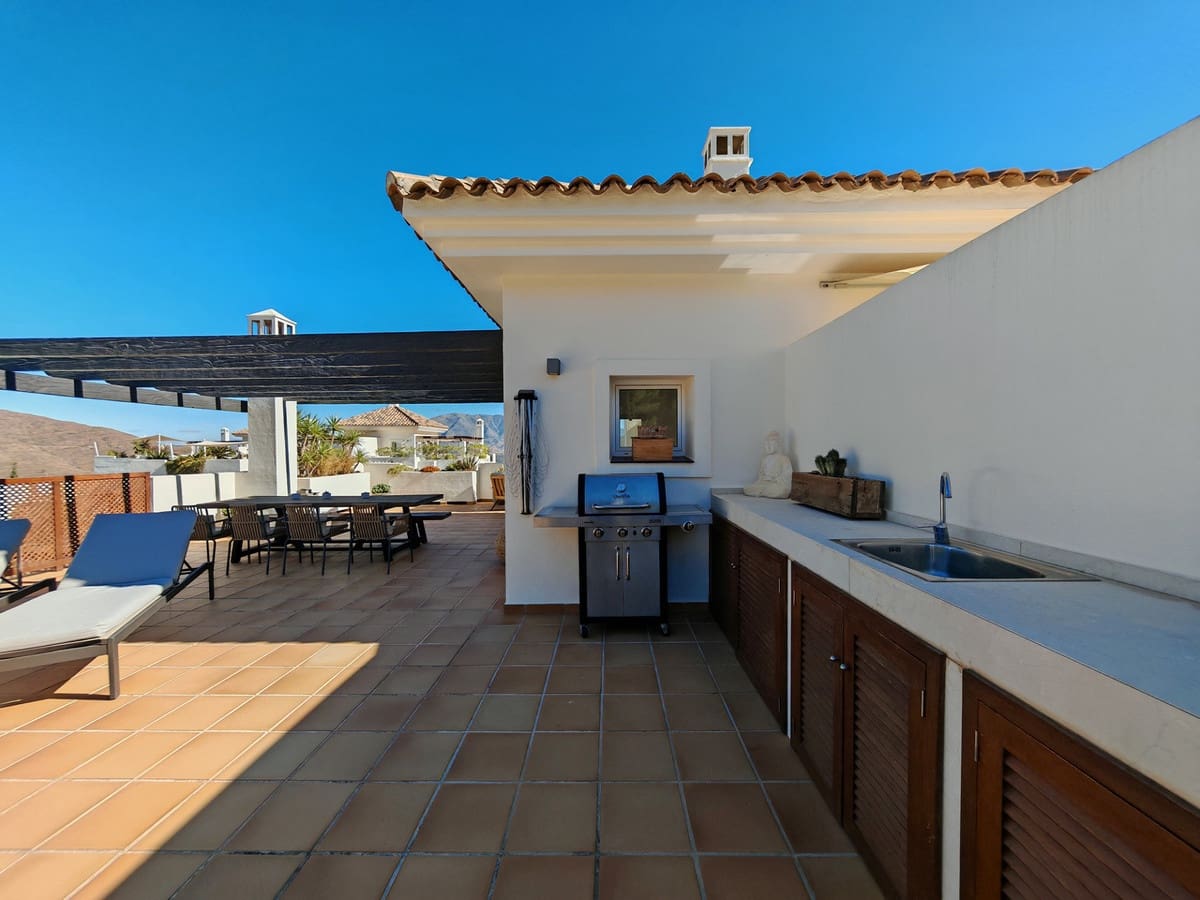 3 chambre Appartement à vendre à La Mairena avec piscine garage - 530 000 € (Ref: 9516068)