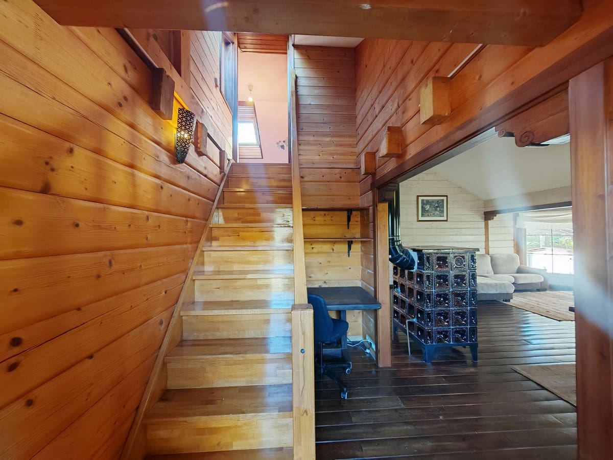 3 soveværelse Finca/Landehus til salg i Ojen med swimmingpool garage - € 595.000 (Ref: 9530476)