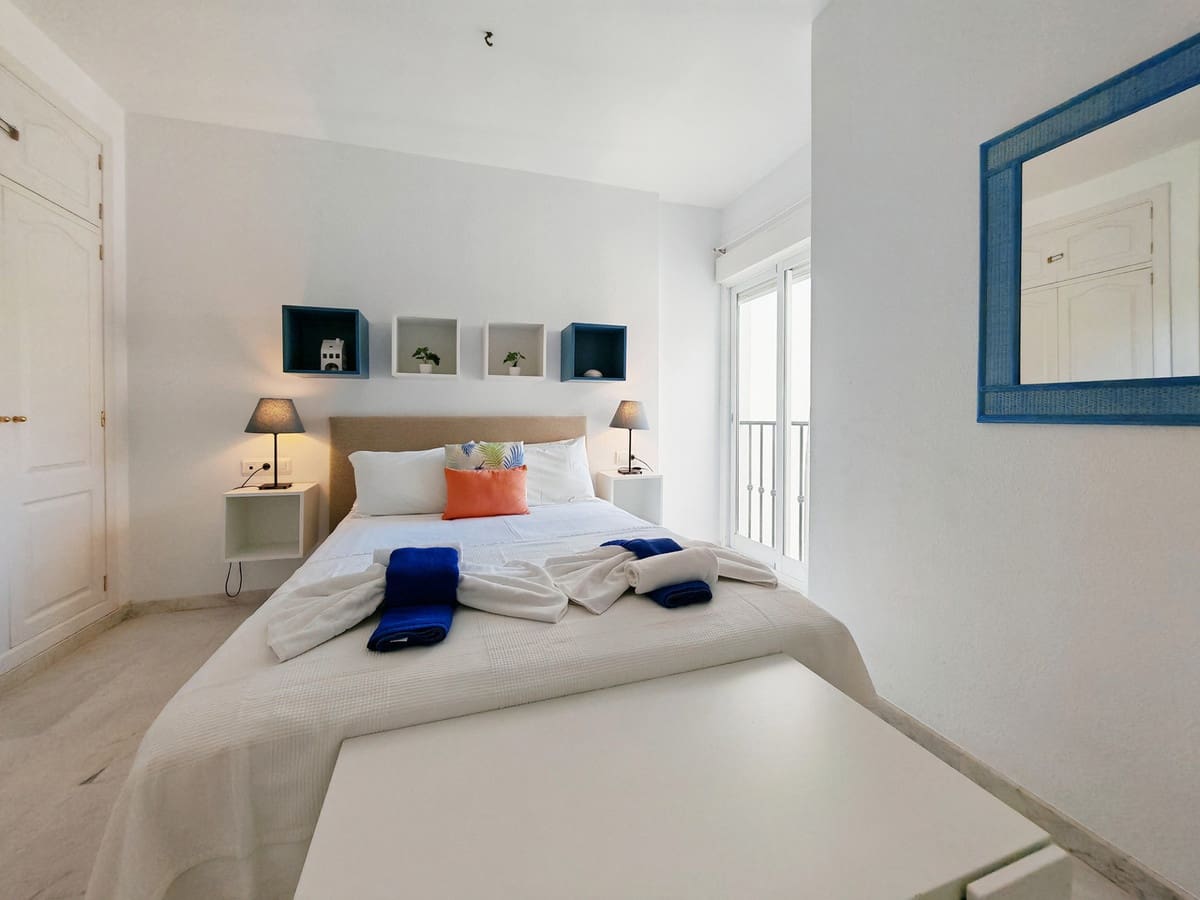 2 slaapkamer Appartement te koop in Calahonda met zwembad - € 269.000 (Ref: 9533690)