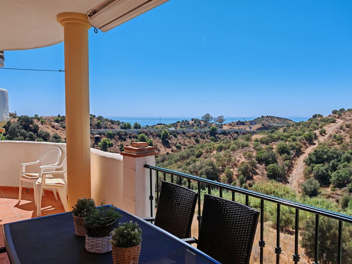 2 slaapkamer Appartement te koop in Calahonda met zwembad - € 269.000 (Ref: 9533690)