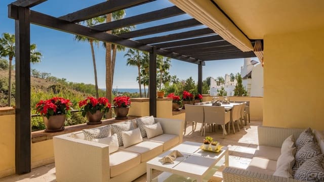 4 soverom Leilighet til salgs i Golden Mile, Marbella med svømmebasseng garasje - € 1 395 000 (Ref: 9541062)