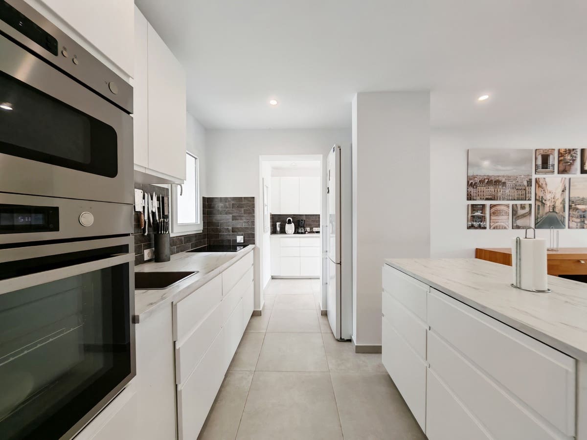 3 quarto Casa em Banda para arrendar em Calahonda com piscina - 3 500 € (Ref: 9544469)