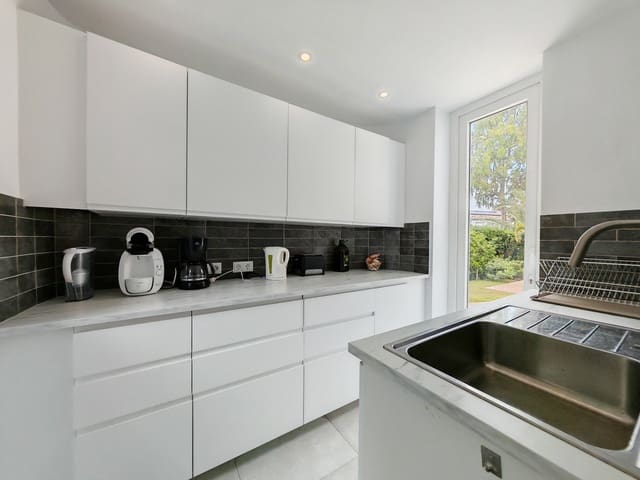 3 quarto Casa em Banda para arrendar em Calahonda, Mijas com piscina - 3 500 € (Ref: 9544469)