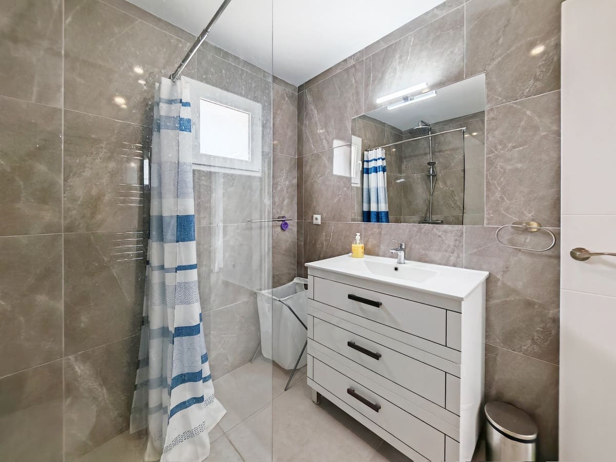 3 quarto Casa em Banda para arrendar em Calahonda com piscina - 3 500 € (Ref: 9544469)