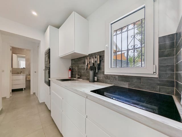 3 soverom Hus til leie i Calahonda, Mijas med svømmebasseng - € 3 500 (Ref: 9544469)