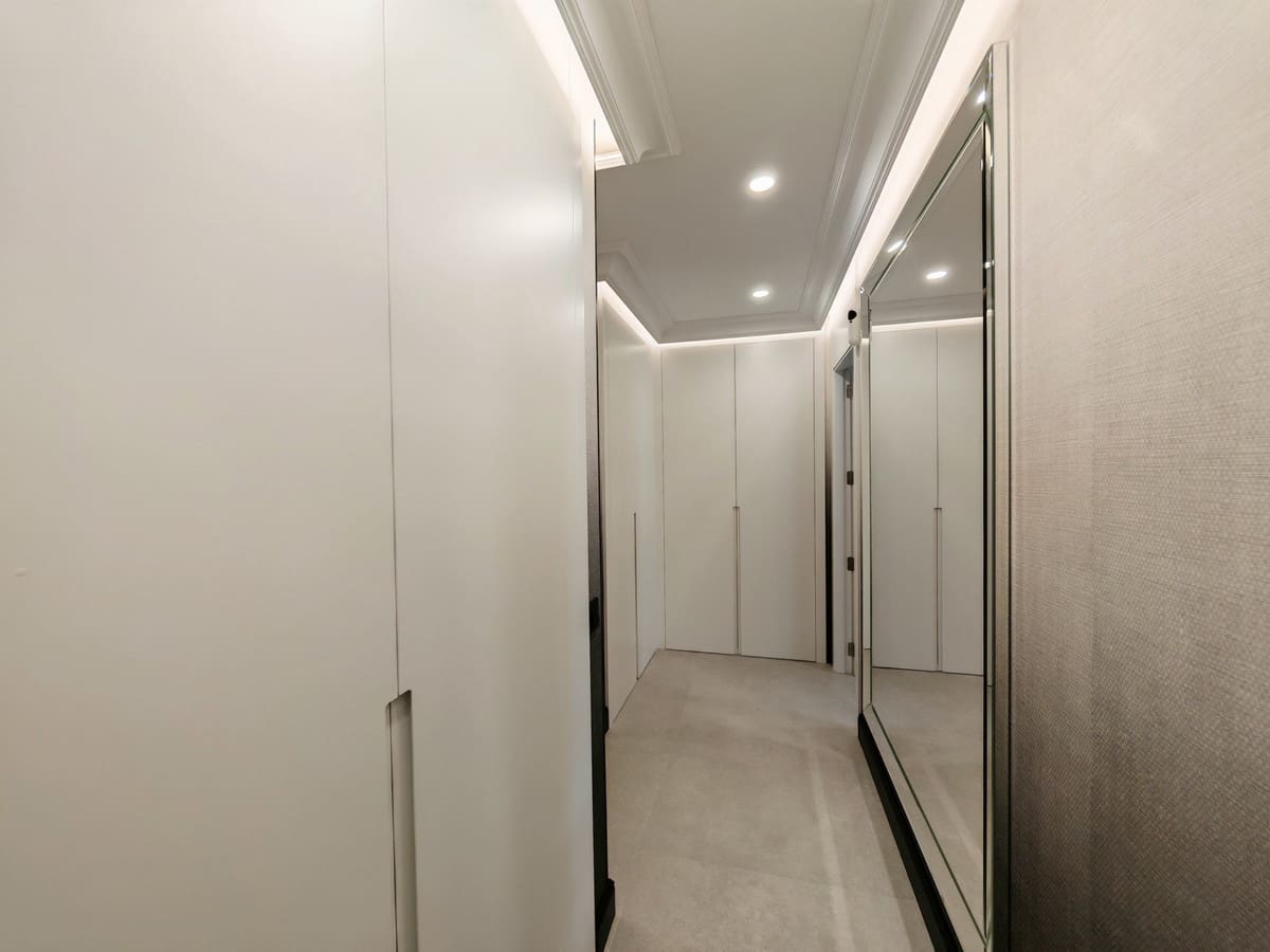 3 chambre Penthouse à vendre à Marbella avec piscine garage - 1 499 000 € (Ref: 9552261)