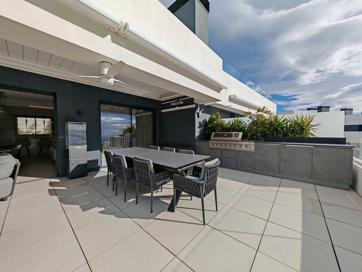 3 soveværelse Penthouse til salg i Marbella med swimmingpool garage - € 1.499.000 (Ref: 9552261)