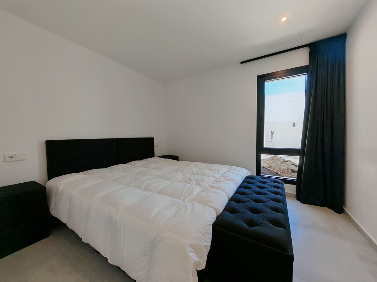 Chalet de 5 habitaciones en El Chaparral en venta con piscina garaje - 1.450.000 € (Ref: 9555794)