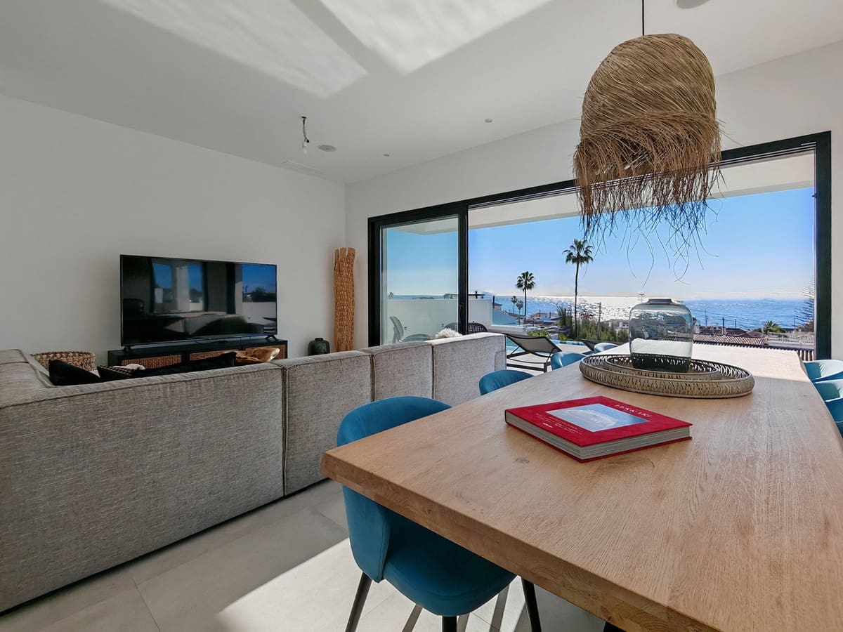 Chalet de 5 habitaciones en El Chaparral en venta con piscina garaje - 1.450.000 € (Ref: 9555794)