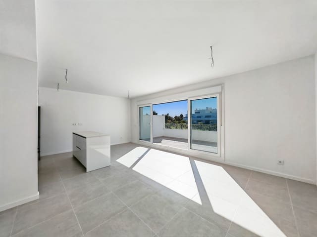 2 soverom Leilighet til salgs i Cancelada, Estepona med svømmebasseng garasje - € 425 000 (Ref: 9571130)