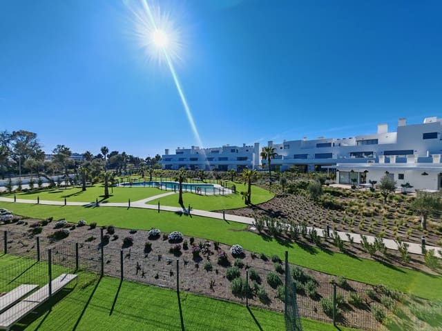 2 Zimmer Apartment zu verkaufen in Cancelada, Estepona mit Pool Garage - 420.000 € (Ref: 9571130)