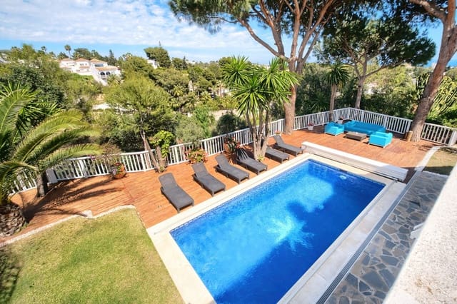 4 soverom Villa til salgs i Mijas Costa, Mijas med svømmebasseng garasje - € 1 385 000 (Ref: 9637523)