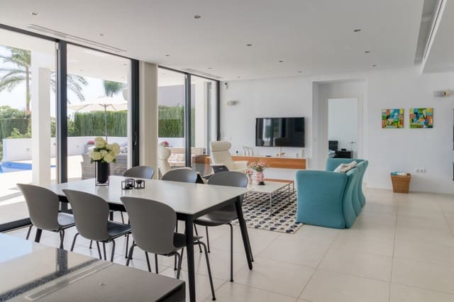 4 sovrum Villa till salu i La Cala de Mijas, Mijas med pool garage - 2 395 000 € (Ref: 9670597)