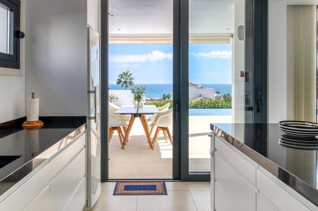 4 slaapkamer Villa te koop in La Cala de Mijas, Mijas met zwembad garage - € 2.395.000 (Ref: 9670597)